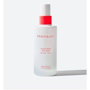 Peach and Lily glass skin veil mist